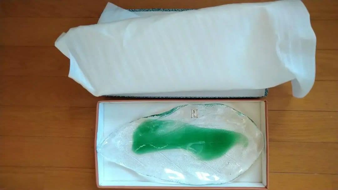 美濃焼 秀峰窯 ガラス葉大皿「手づくり 石だたみ」