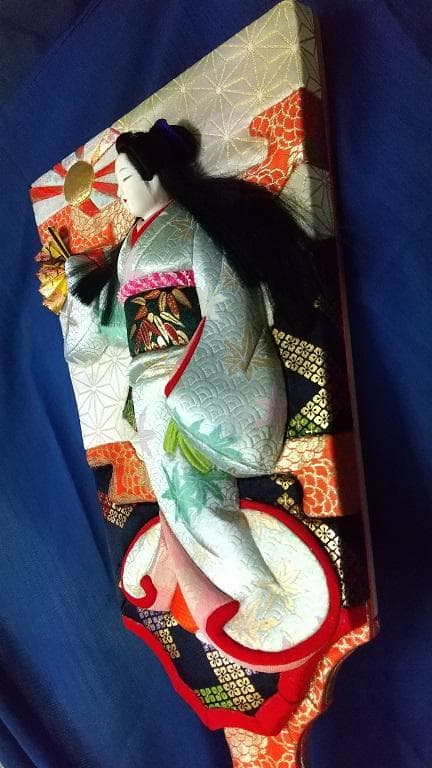 東芸木目込み人形　羽子板（年賀の舞）