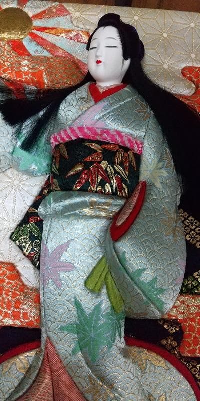 東芸木目込み人形　羽子板（年賀の舞）