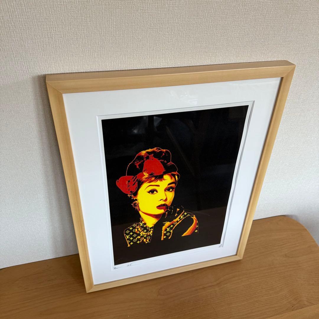 【世界限定100枚】額装付きアートポスター　オードリーペップバーン NYC