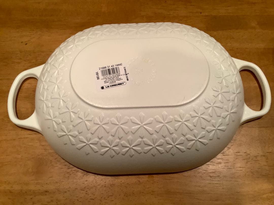 ルクルーゼ COCOTTE DESIGN FLEUR 31cm鋳鉄 - メルカリ