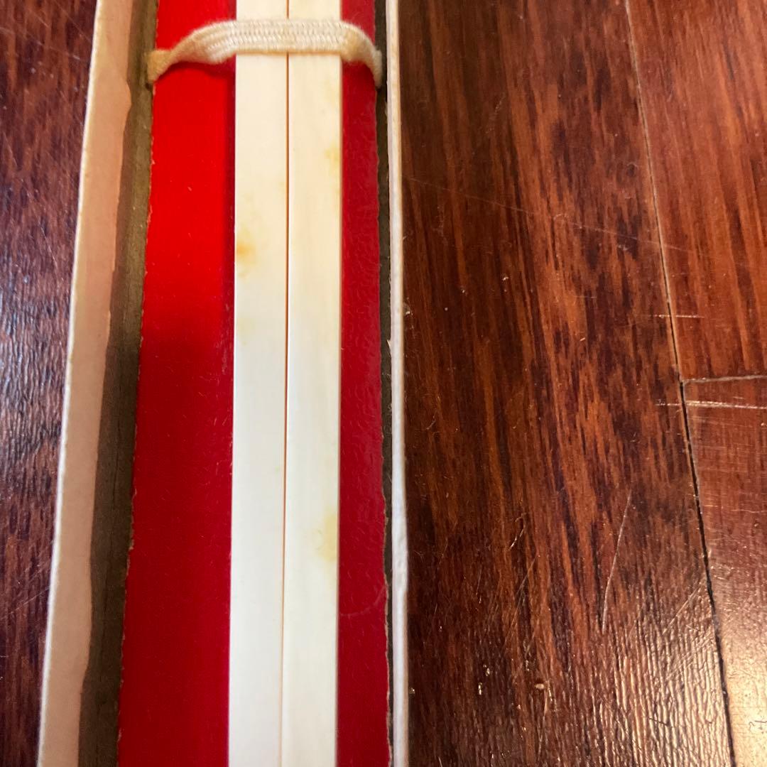 天然素材の箸一膳、収納ケース付き