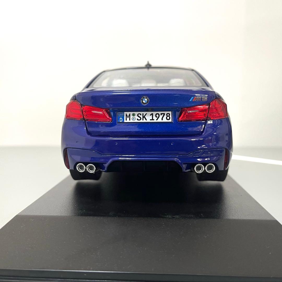 BMW M5 1/18 スケールNOREVモデル ミニカー