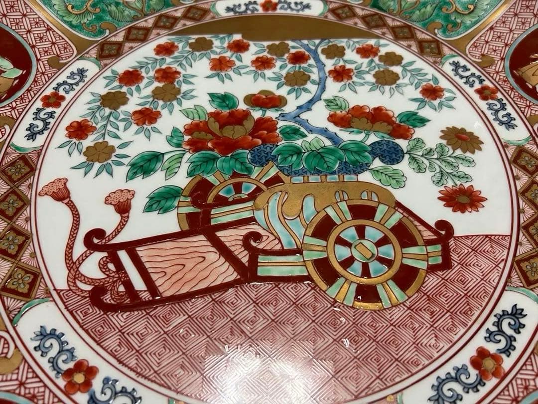 有田焼　花と車輪の陶磁器皿　直径45cm