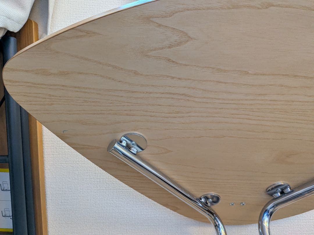 だんご3兄弟ママアクタス　Tectaテクタ　k22 サイドテーブル　オーク