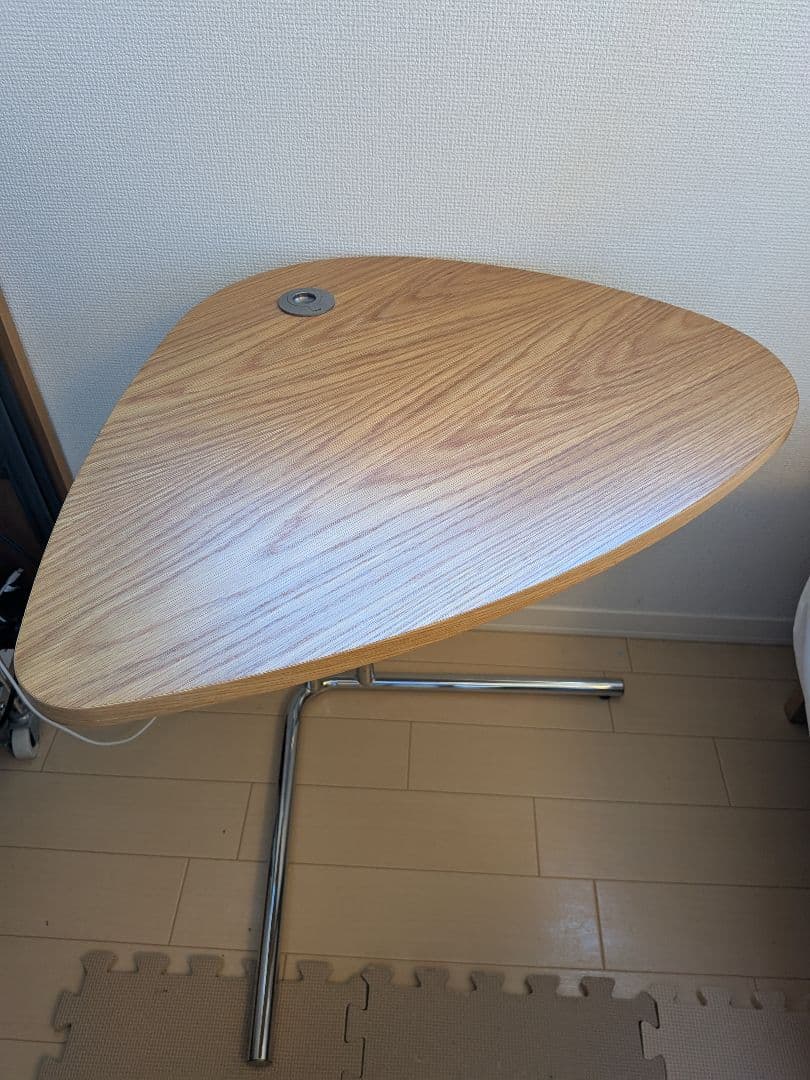 だんご3兄弟ママアクタス　Tectaテクタ　k22 サイドテーブル　オーク