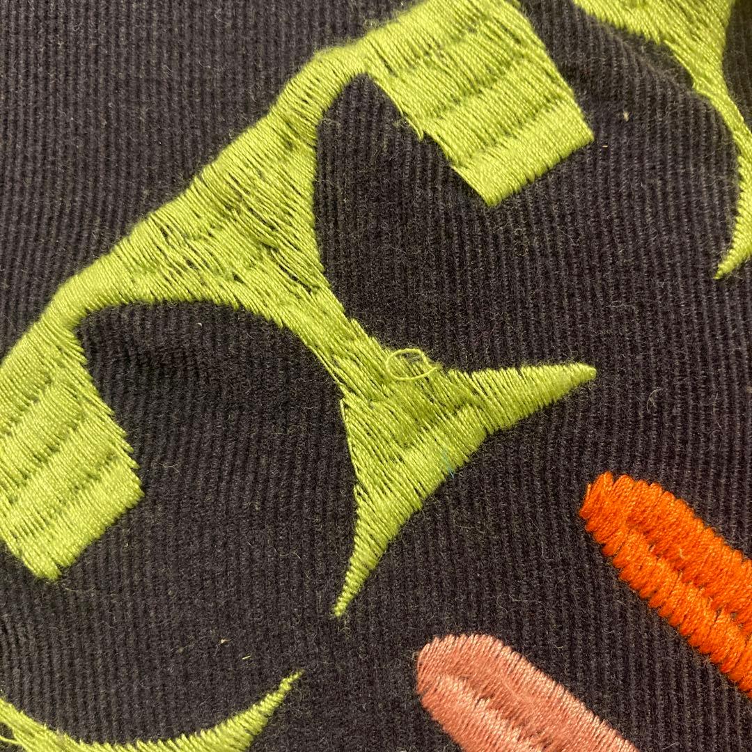 アッシュ・ペー・フランスのクッションとクッションカバー