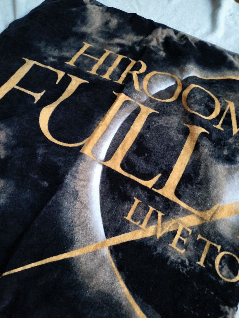 登坂広臣 LIVE TOUR 2018 FULL MOON ビーチタオル ØMI - メルカリ