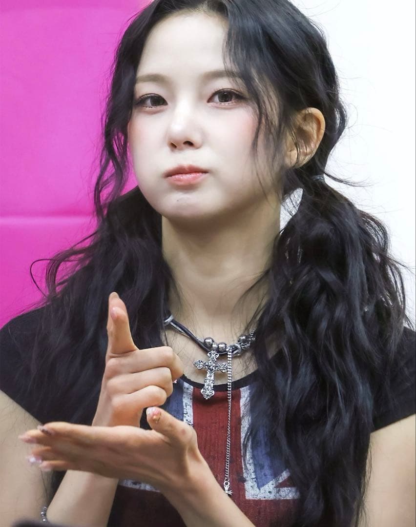 (特別セール)Kep1er ユジン 直筆サインチェキ ポラロイド