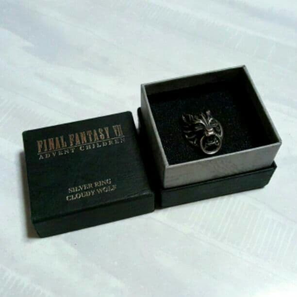 FF7 AC クラウディウルフ シルバーリング 正規品 - メルカリ