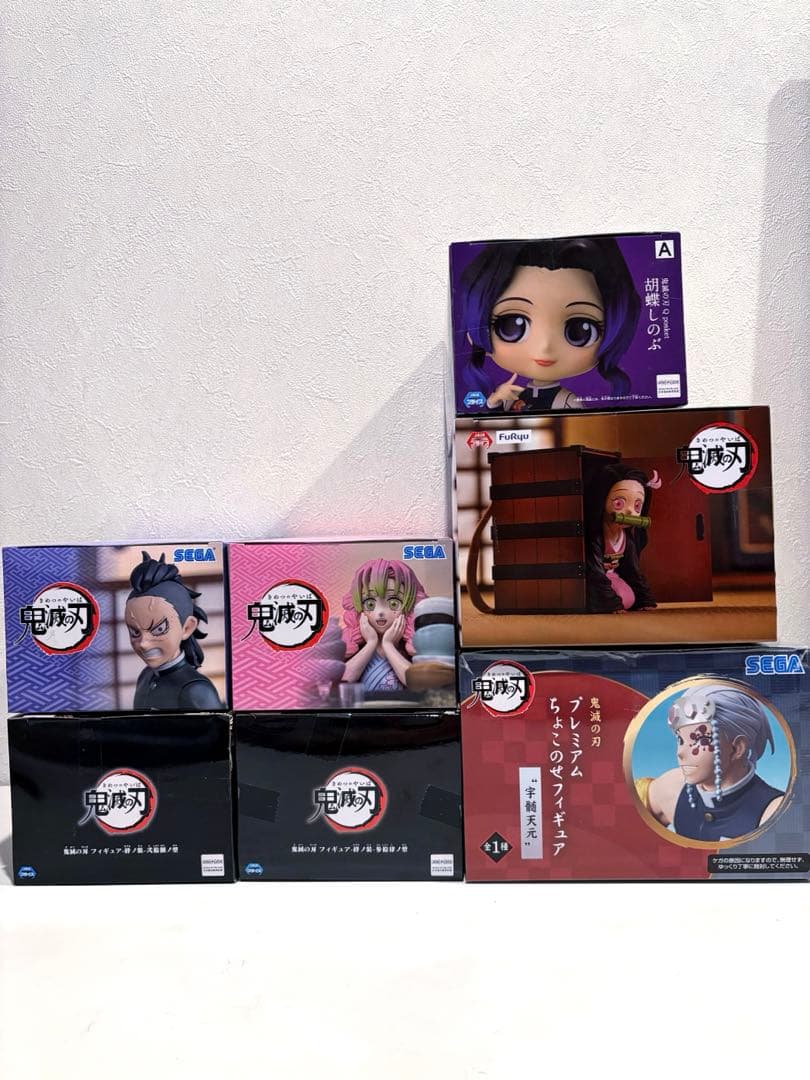 鬼滅の刃 木箱から禰豆子 炭治郎 玄弥 蜜璃 宇髄天元 胡蝶しのぶ