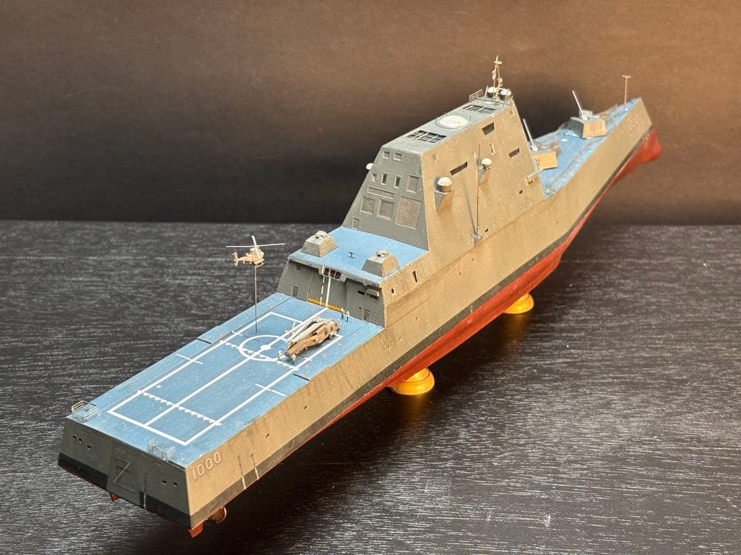ステレス艦〝ズムウォルト〟＆ロシア原潜（1/350)