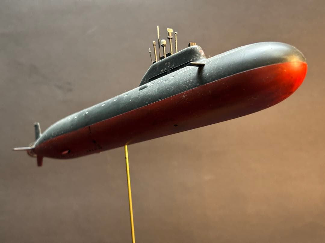 ステレス艦〝ズムウォルト〟＆ロシア原潜（1/350)