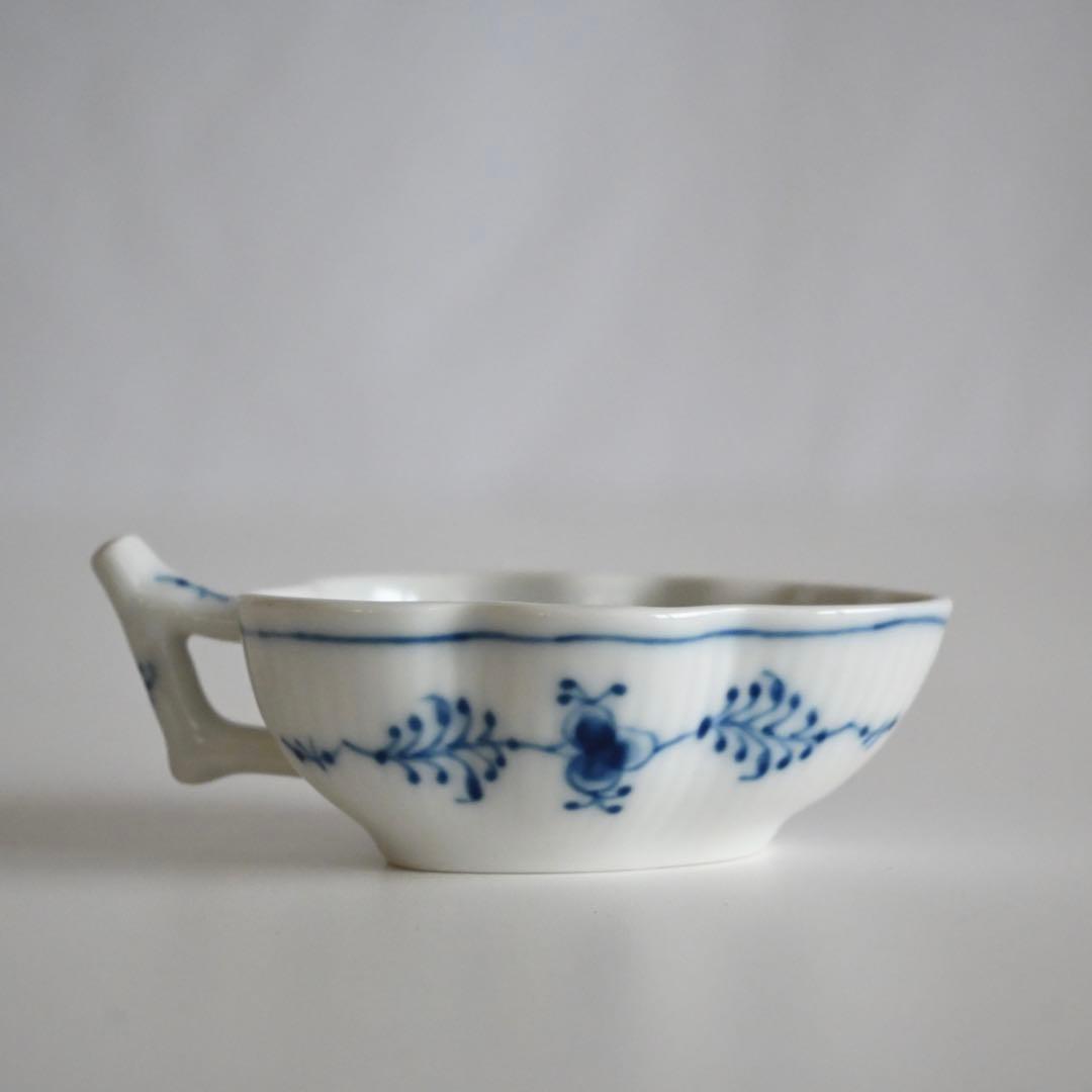 M*i様   ブルーフルーテッド リーフ オープン