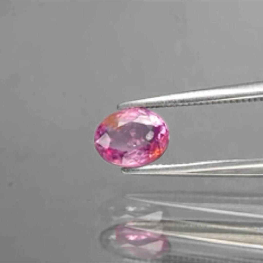 マダガスカル産 ピンクスピネル 0.71ct 天然ルース 高発色