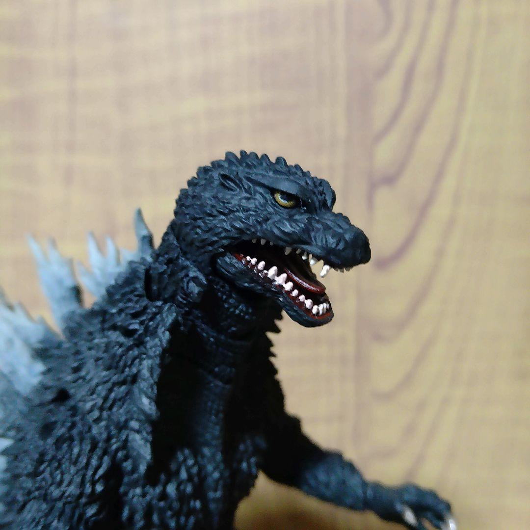 S.H.MonstersArts　ゴジラ（2002）再販版