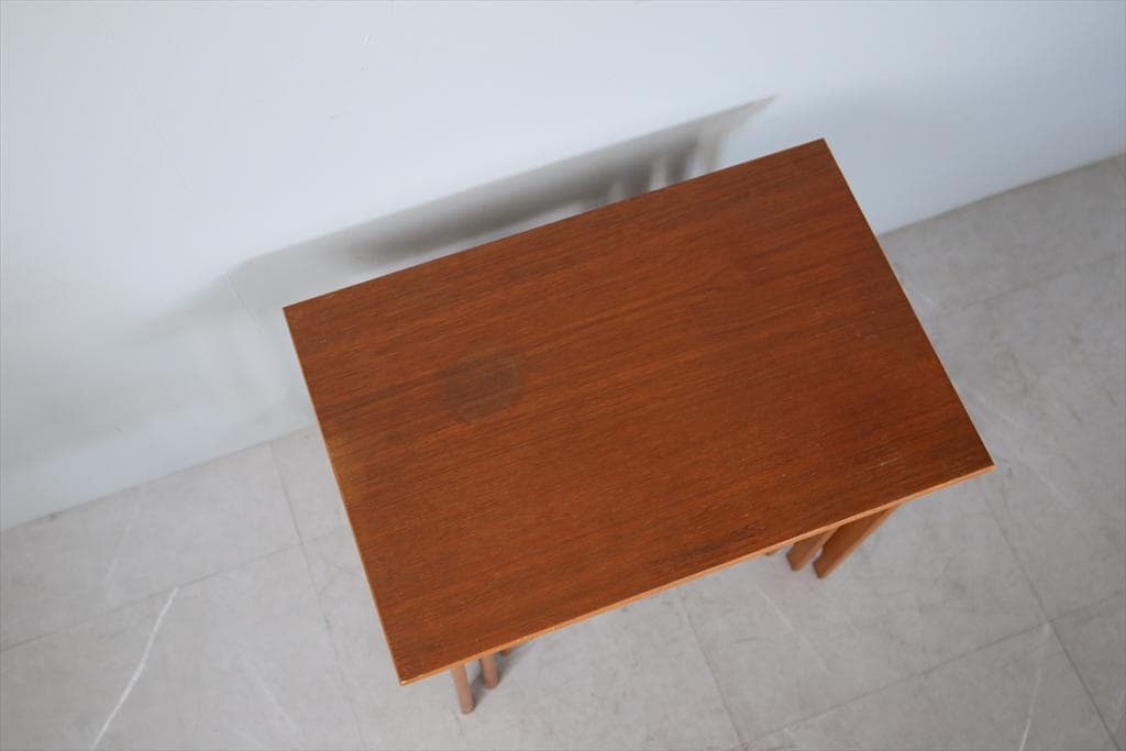 英国アンティーク木製ネストテーブル3台/収納式机/飾り棚/花台(92-85)