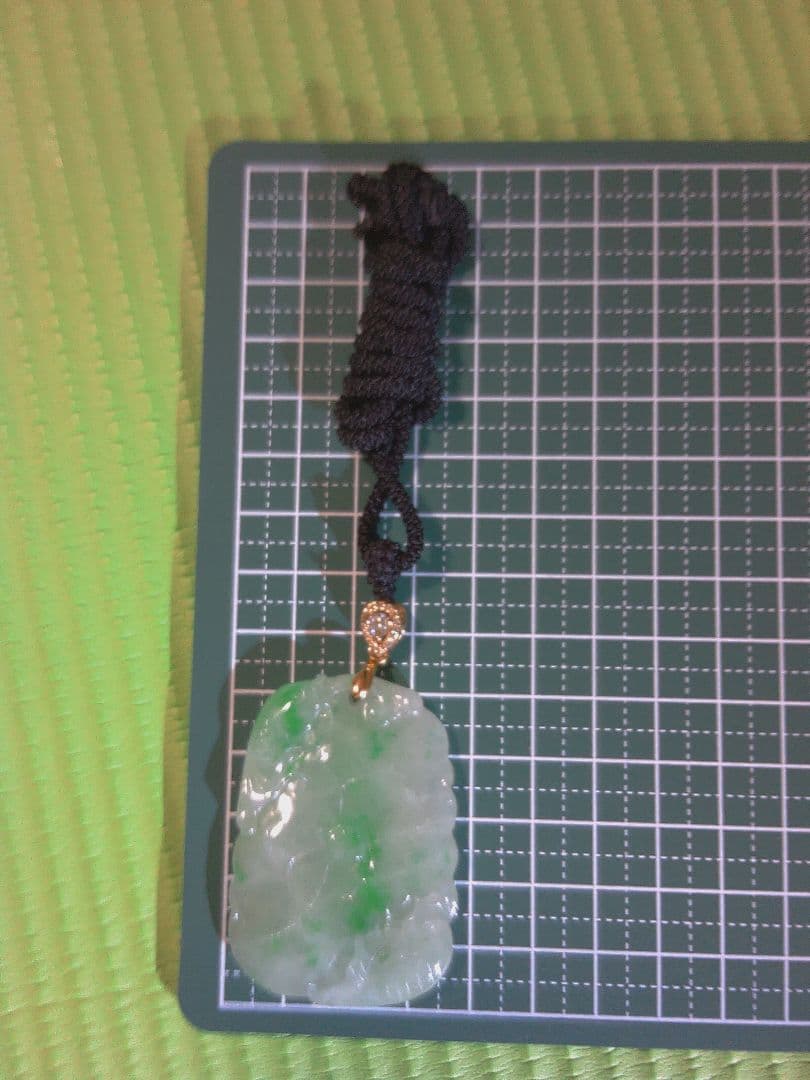 中国アンティーク★翡翠ペンダント ネックレス★混合色天然翡翠★《#九運国際貿易》