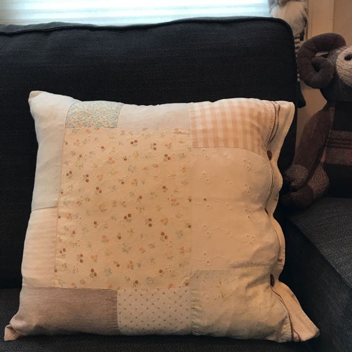 お値下げ❣️パッチワークのクッションカバー  3枚組