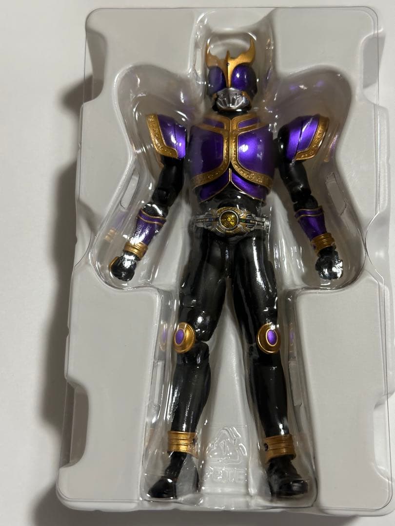 S.H.Figuarts　真骨彫製法　仮面ライダークウガ　ライジングタイタン