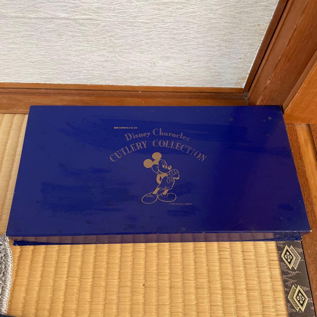 ディズニーのスプーンとフォークセット