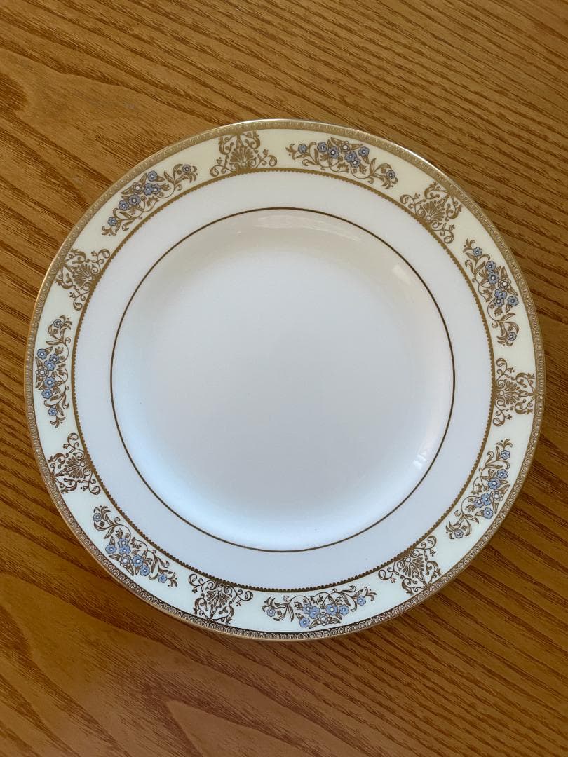 【新品未使用】20.5cm　ウェッジウッド　クリブデン　ケーキ皿　2枚