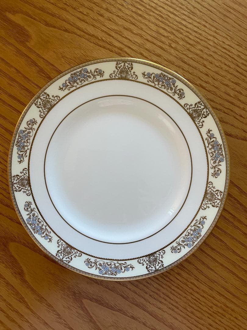 【新品未使用】20.5cm　ウェッジウッド　クリブデン　ケーキ皿　2枚