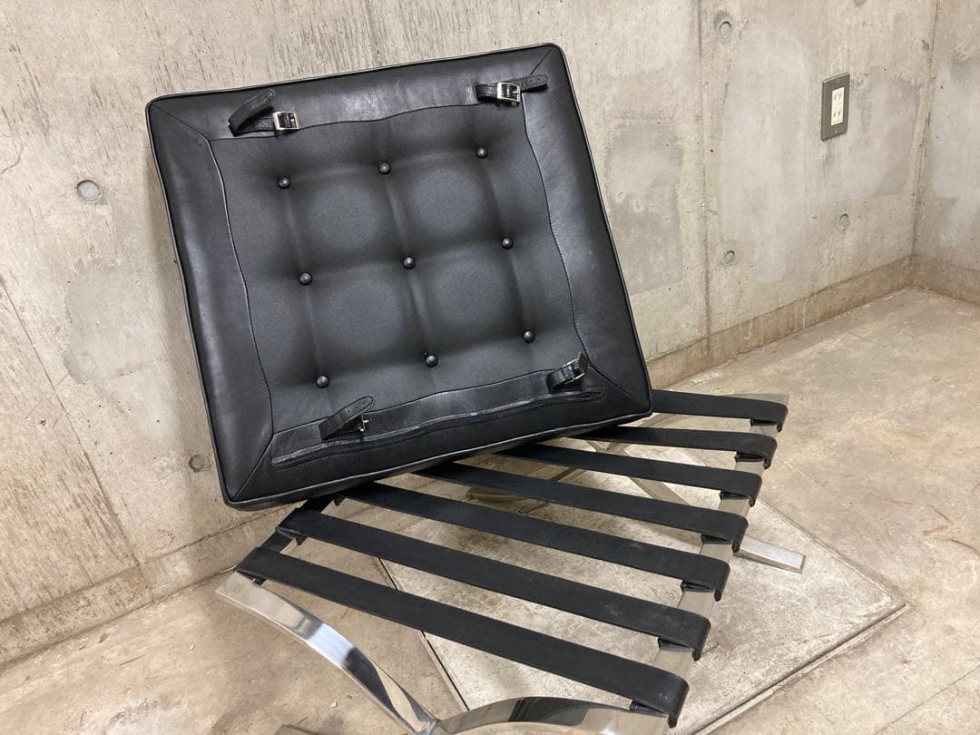定価80万？Knoll バルセロナ スツール チェア オットマン 黒