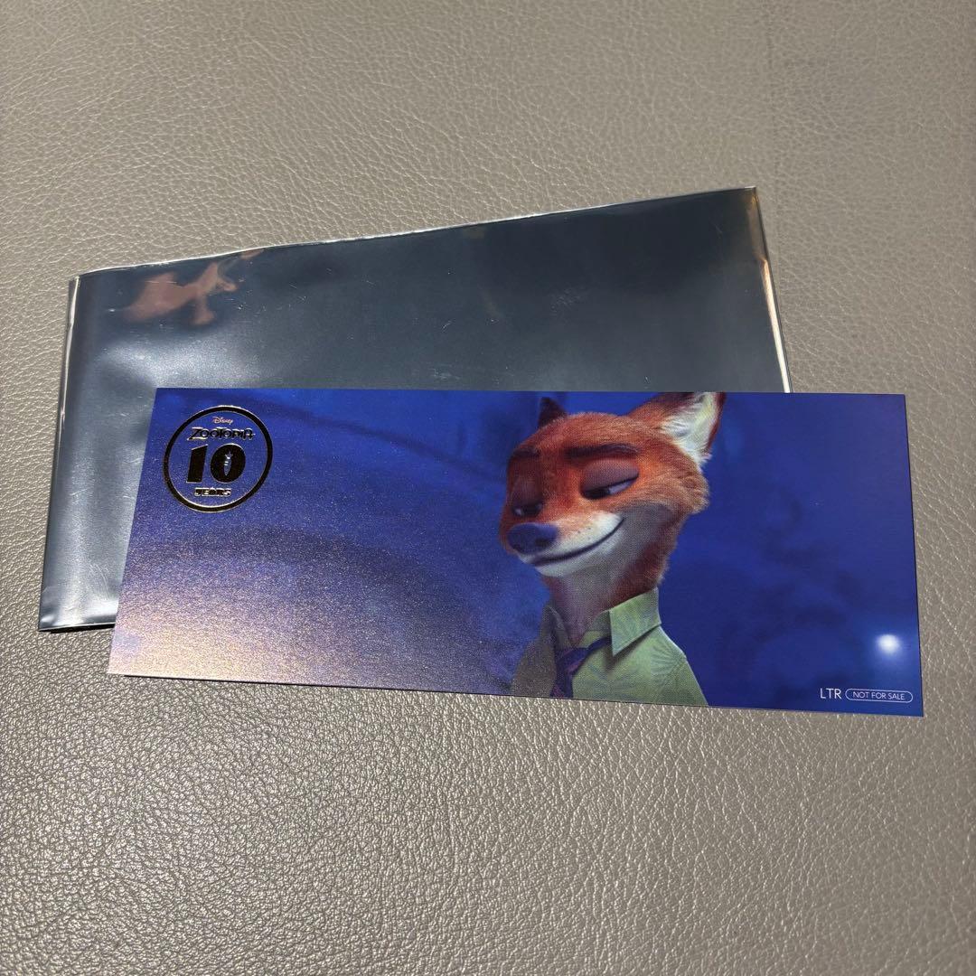 ズートピア2 カフェ 特典 箔押しカード ニック - メルカリ