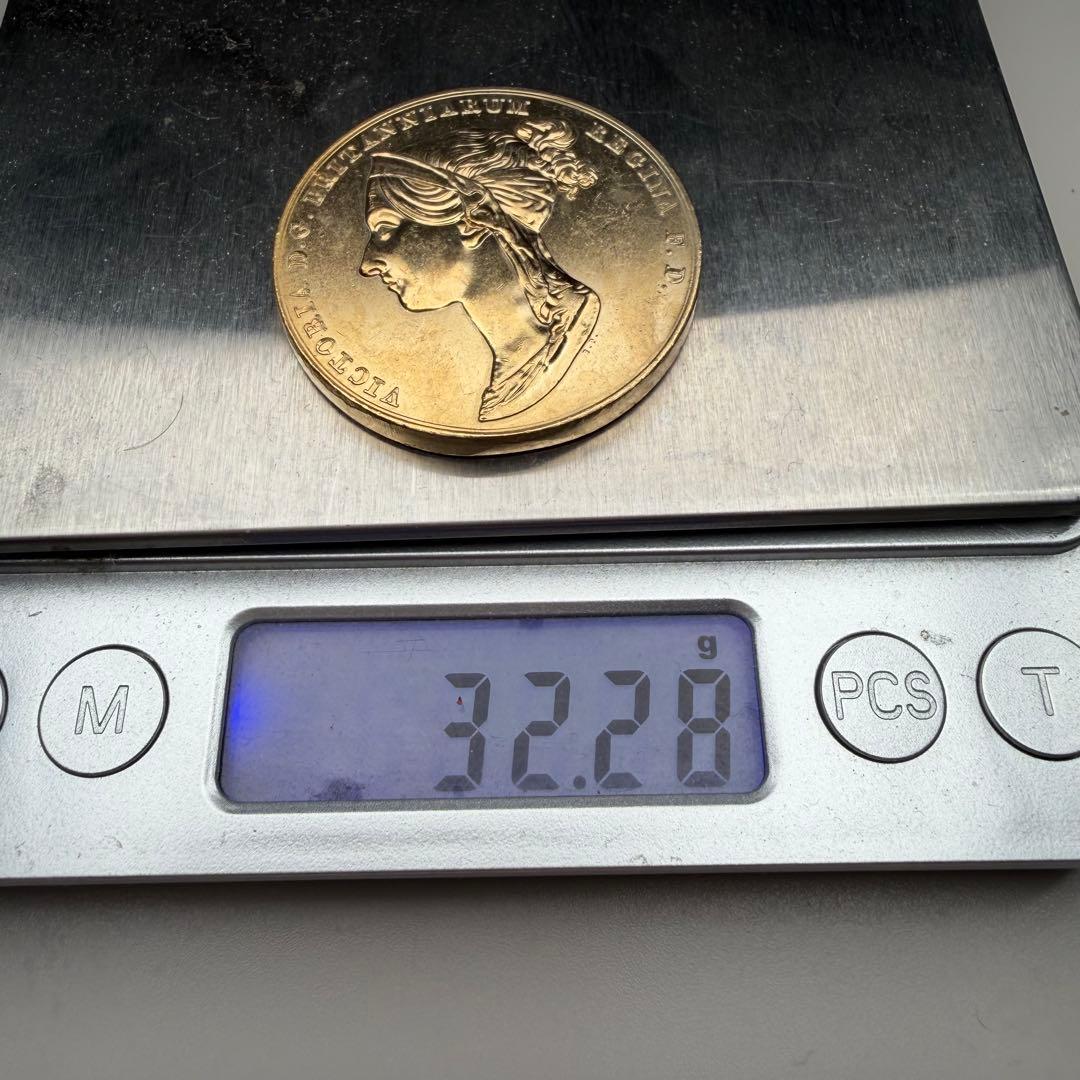 古銭 イギリス領インド（British India）ヴィクトリア女王肖像ルピー