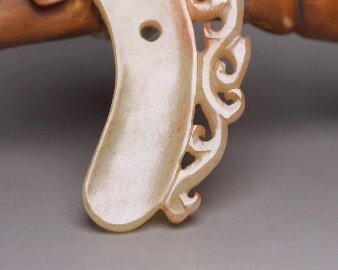 中国古美術・高古龍佩・和田玉製・細密彫・根付・裝身具・置物・玉墜