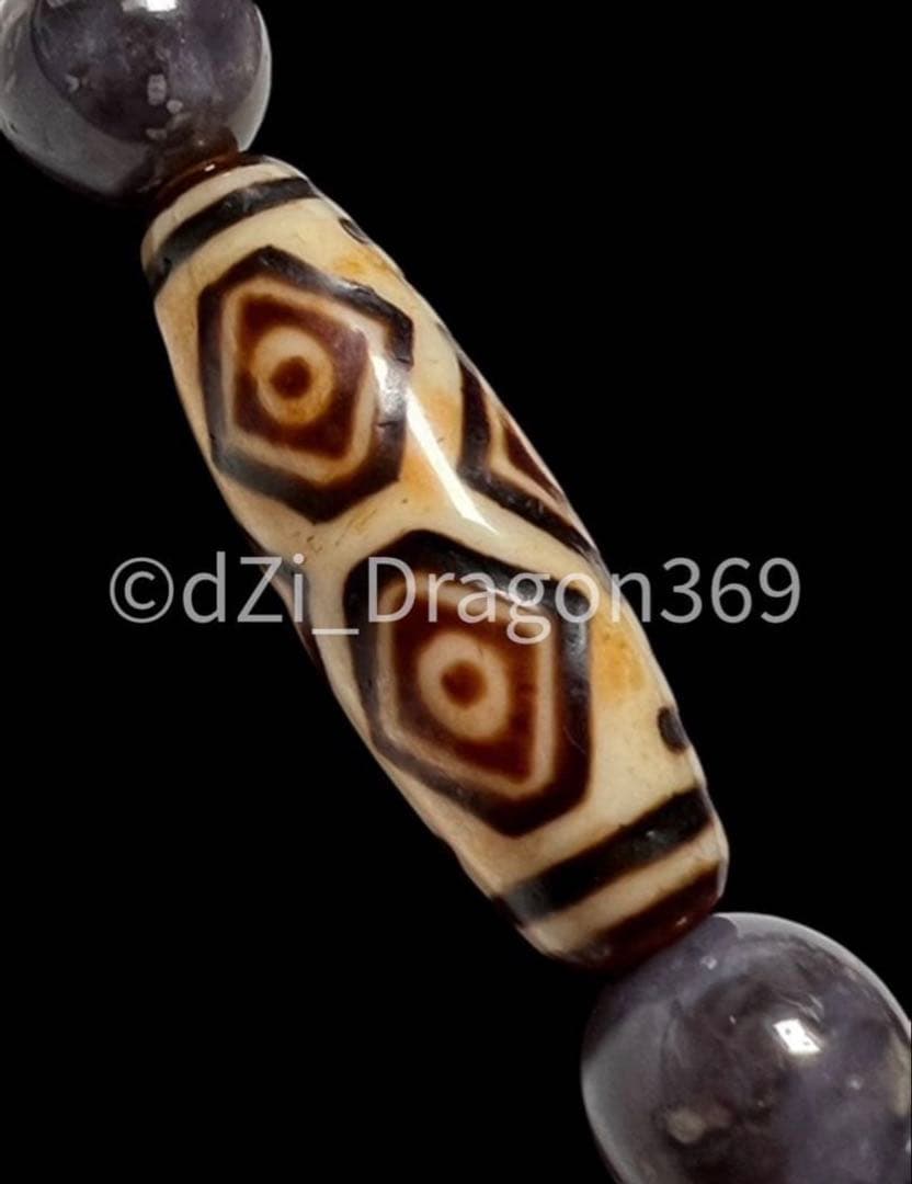 【一点限り】 上肯龍眼天珠とヴァイオレットクォーツのブレス