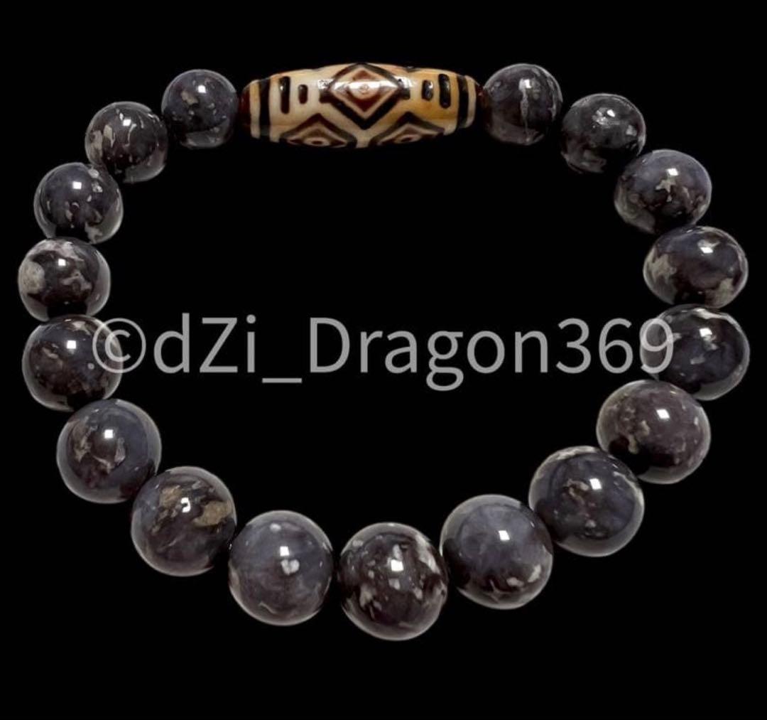 【一点限り】 上肯龍眼天珠とヴァイオレットクォーツのブレス