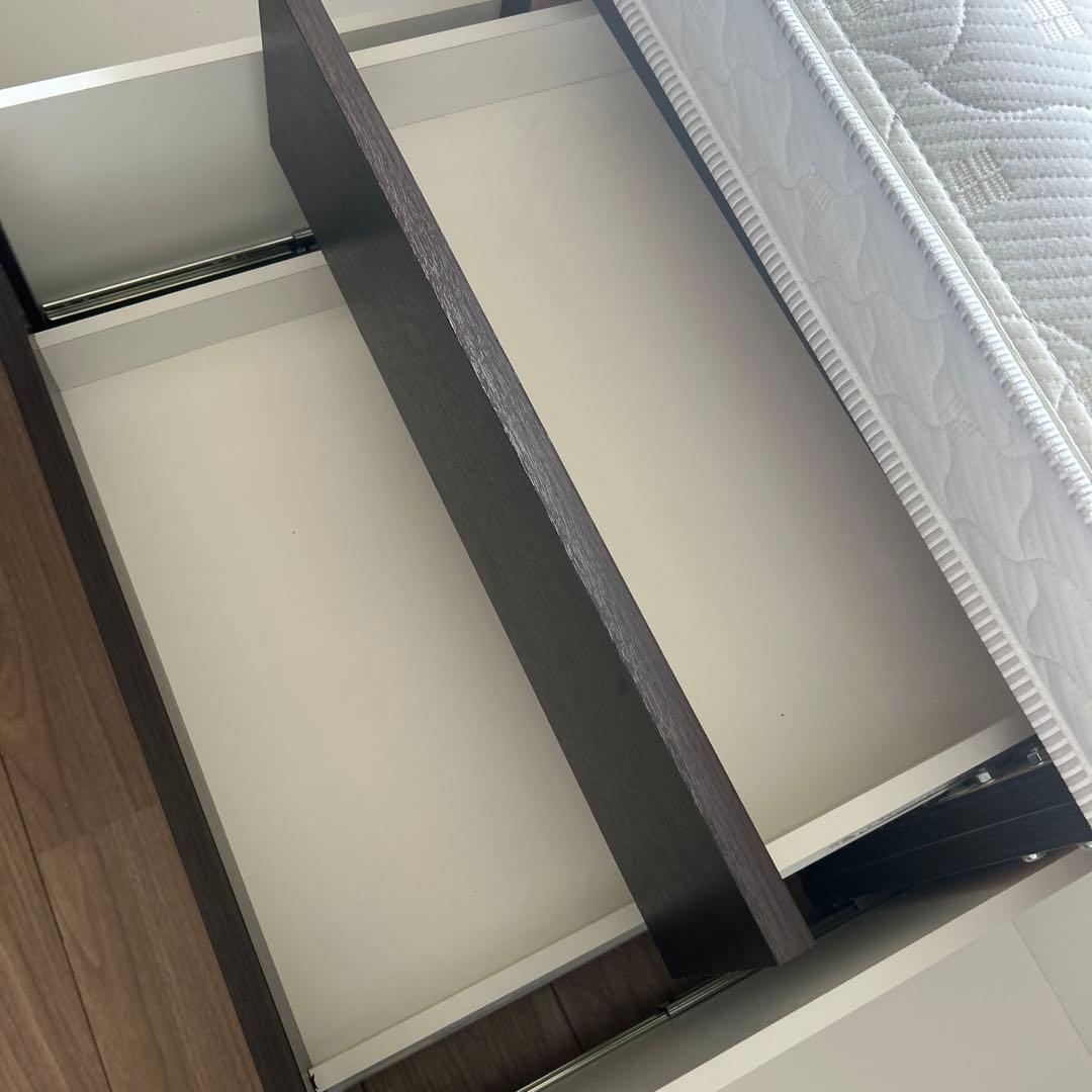 急募【美品】◇ニトリ　ベッドフレーム　シングル　コンセント・収納・マットレス付