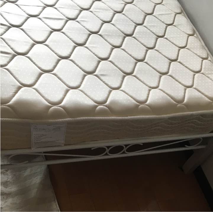 パイプベッド （マットレス付き）