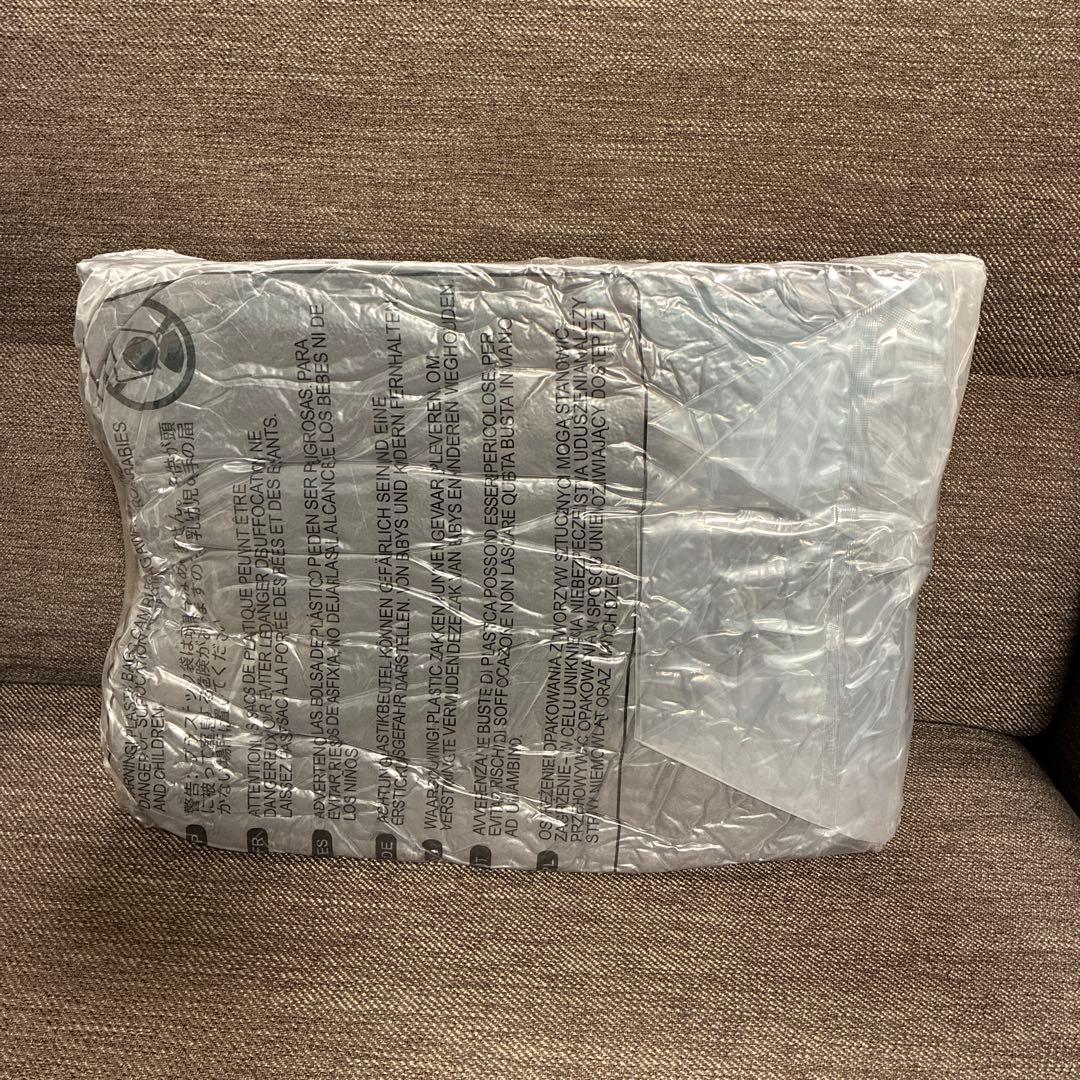 新品未開封 NELUKA ハグモッチプレミアム HUGMOTTI グレー 抱き枕