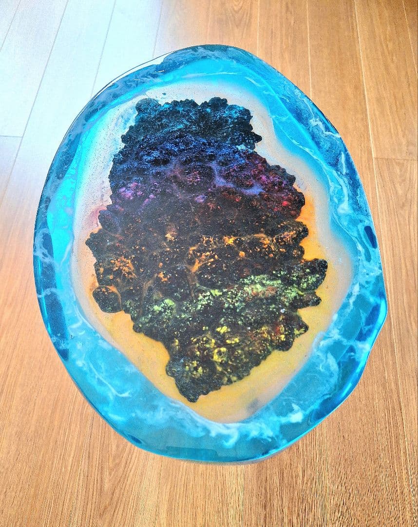 レジンサイドテーブル　クラロウォールナット　瘤　希少材