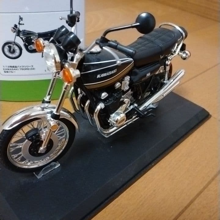Kawasaki 750-RS (Z2) ダイキャストモデル 1/12スケール - メルカリ
