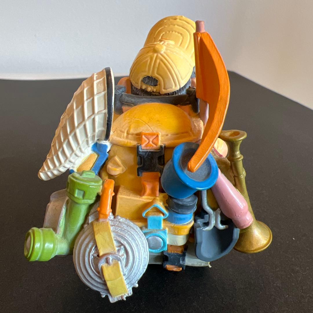 カールじいさんの空飛ぶ家』 ラッセル フィギュア - メルカリ