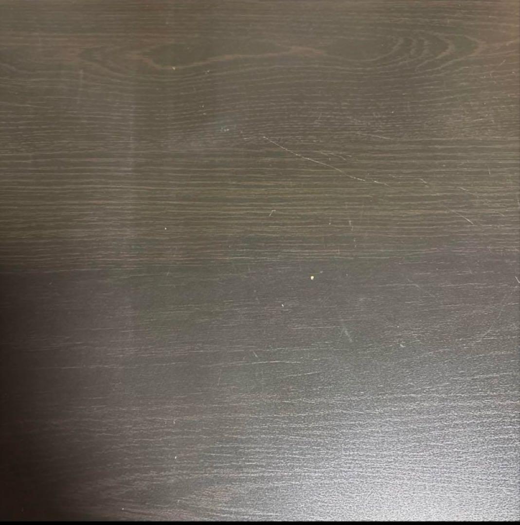 黒い机　　縦約52cm 横約107cm 高さ約76.5cm