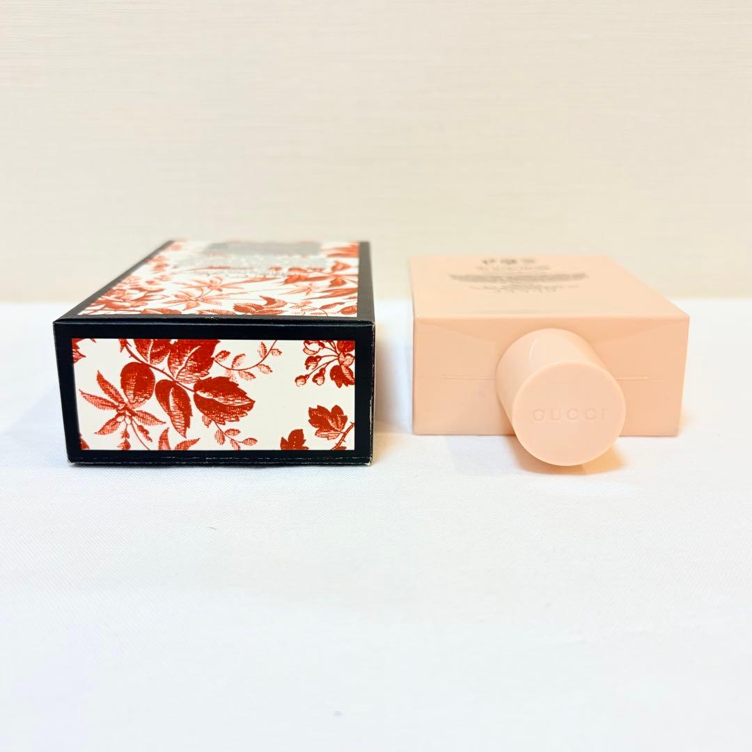 新品　グッチ　ブルーム　パフューム　ド　シャワージェル　200ml