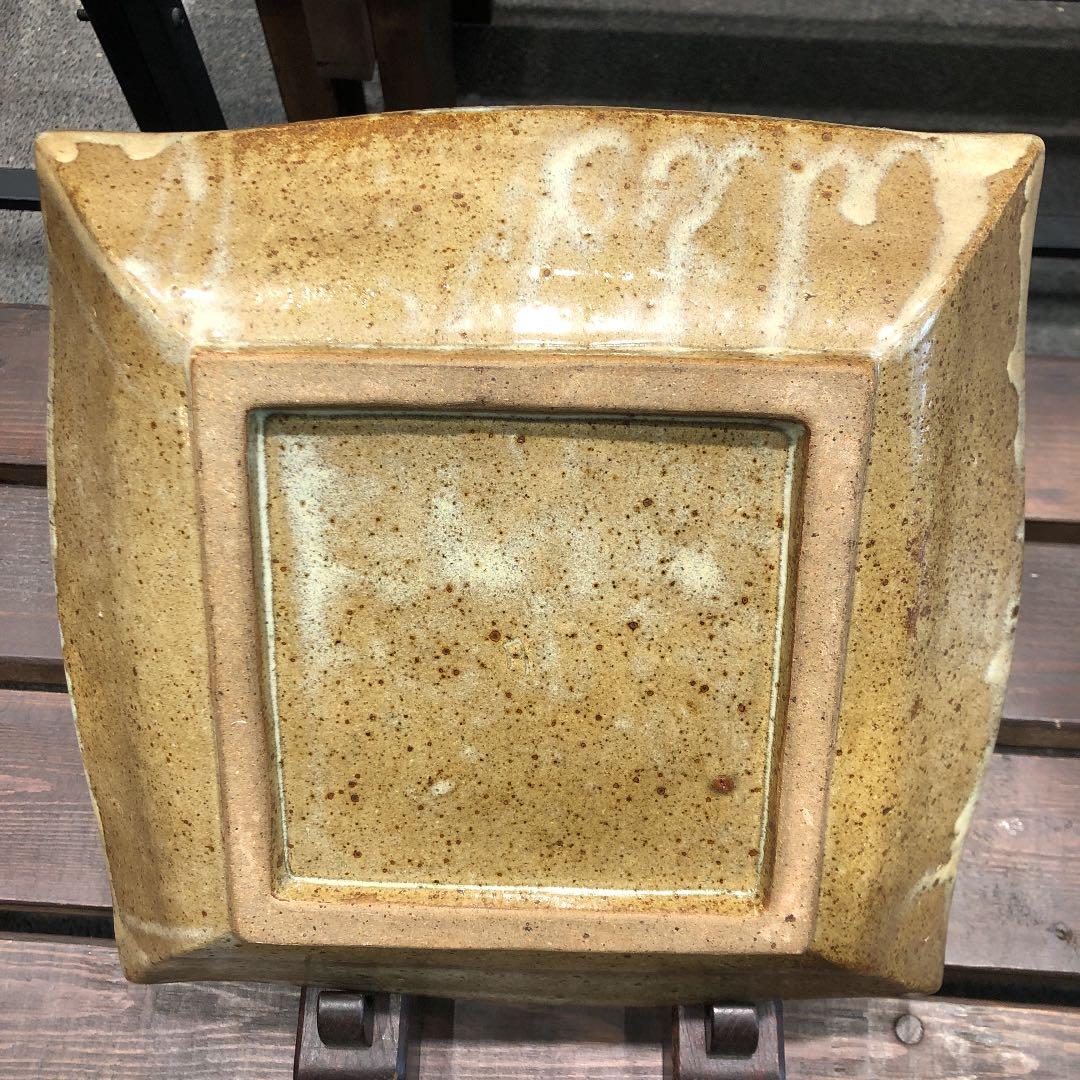 古益子焼 島岡達三［人間国宝］白釉縄文象嵌 30cm角皿 - メルカリ