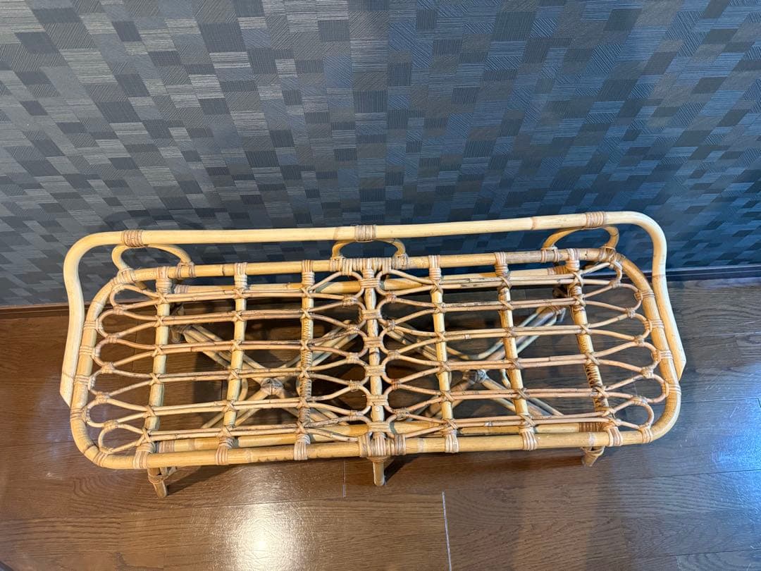 ラタンのスツール　飾り用　珍しい