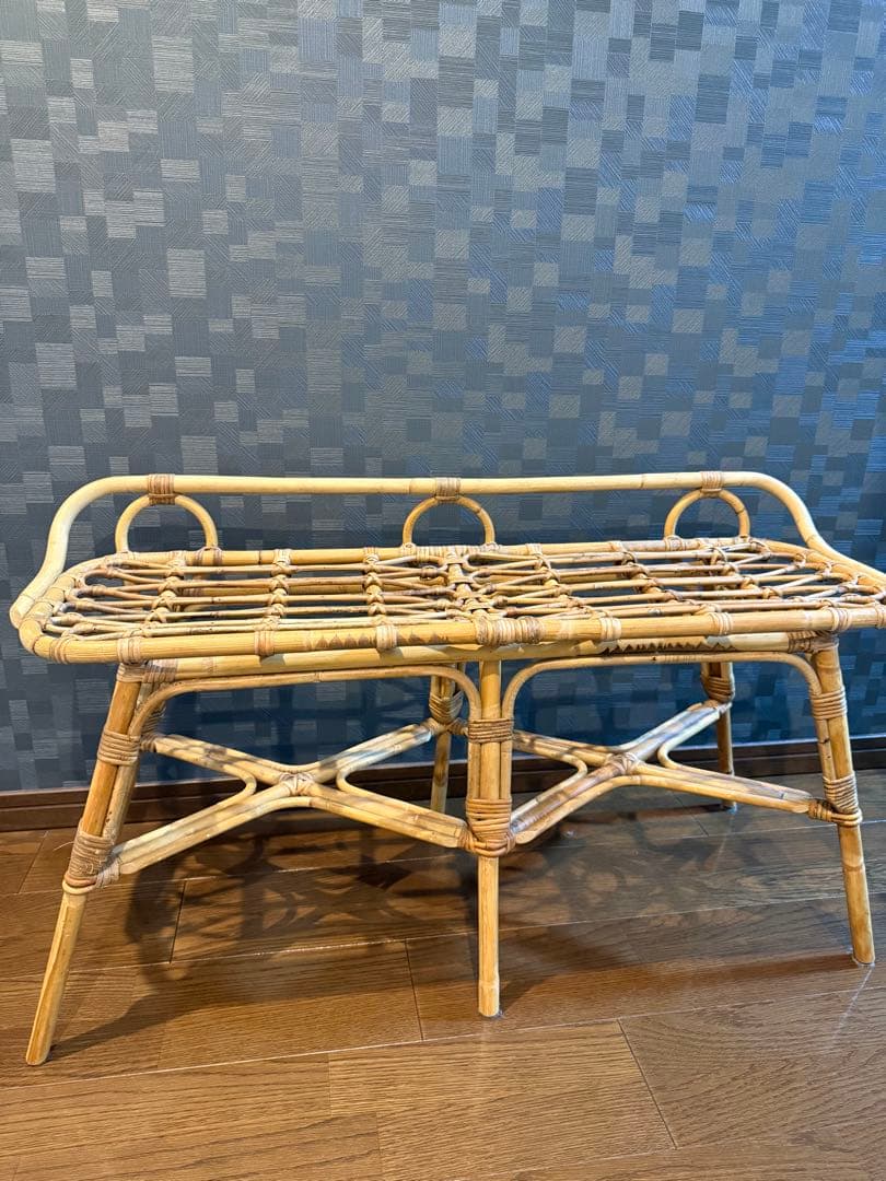 ラタンのスツール　飾り用　珍しい