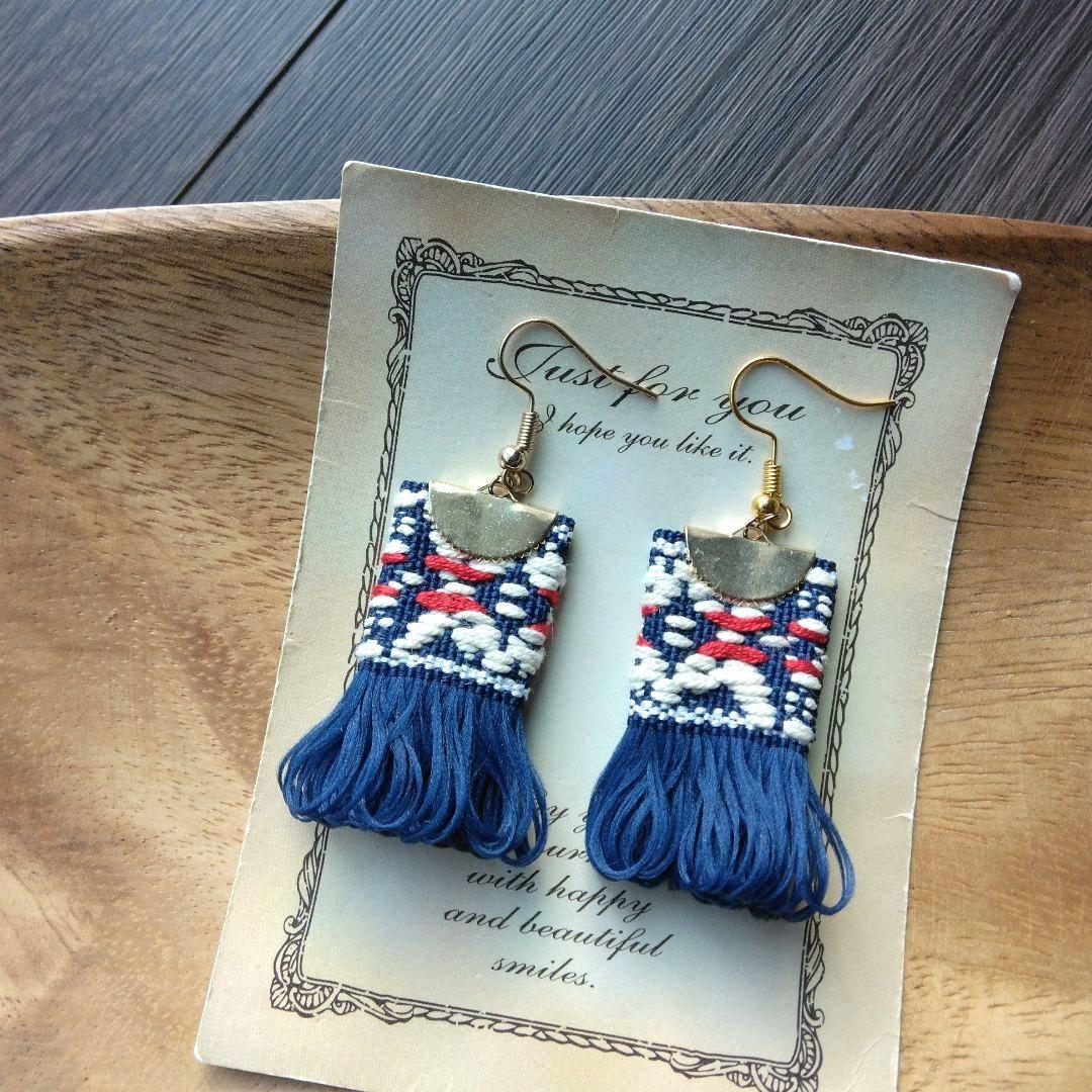 再販37　フリンジ　カラフル　ピアス　青　イヤリング　タッセル　アクセサリー