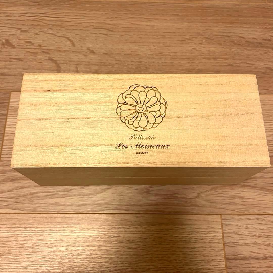 村上隆　尾形光琳シリーズ　光琳菊デザイン　コラボ桐箱　限定300個