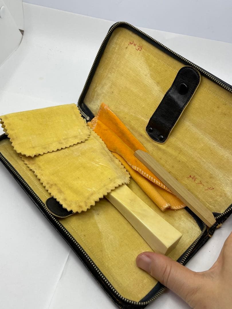 ヴィンテージ  天然素材　バチ　重さ約　88.5g　#725