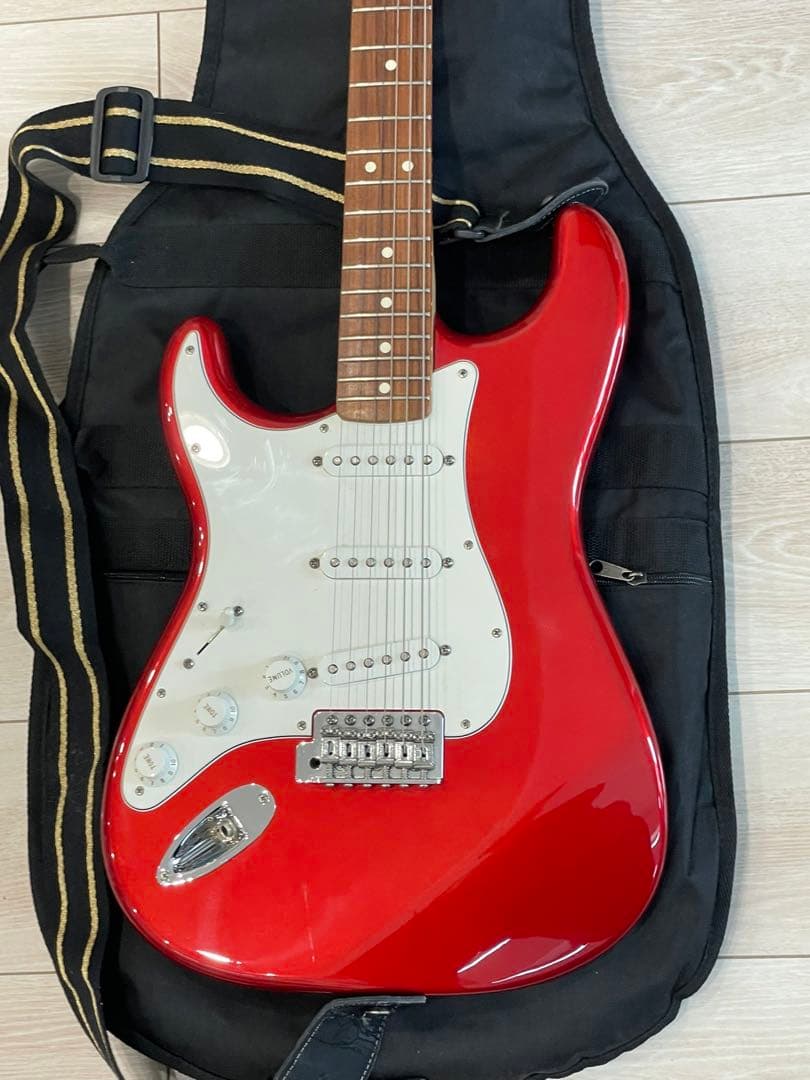 左 -FENDER -STRATOKASTER -MEXICO