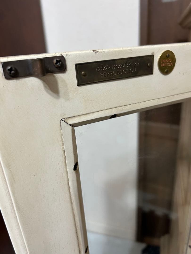 オールドメゾン　ヴィンテージ　アンティーク　ガラスキャビネット　収納棚