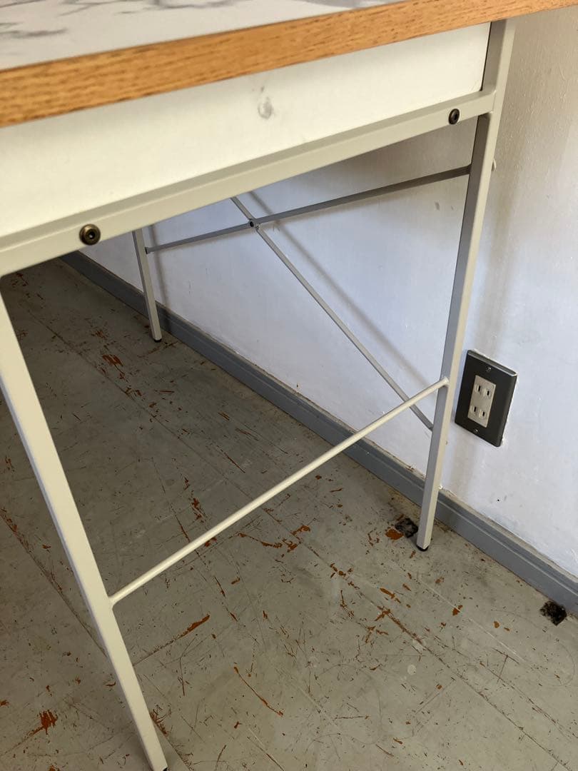 a.depeche POL desk 900 wide マーブル、ユロップグレー